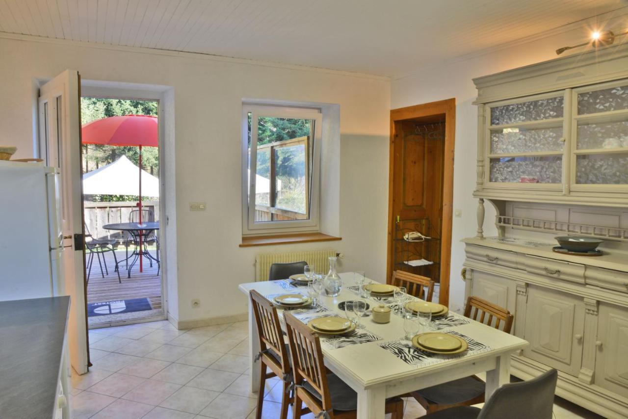 מונטריון Appartement 6 Pers 70 M² Dans Chalet Chez Marie מראה חיצוני תמונה