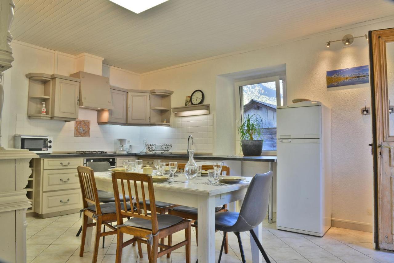 מונטריון Appartement 6 Pers 70 M² Dans Chalet Chez Marie מראה חיצוני תמונה